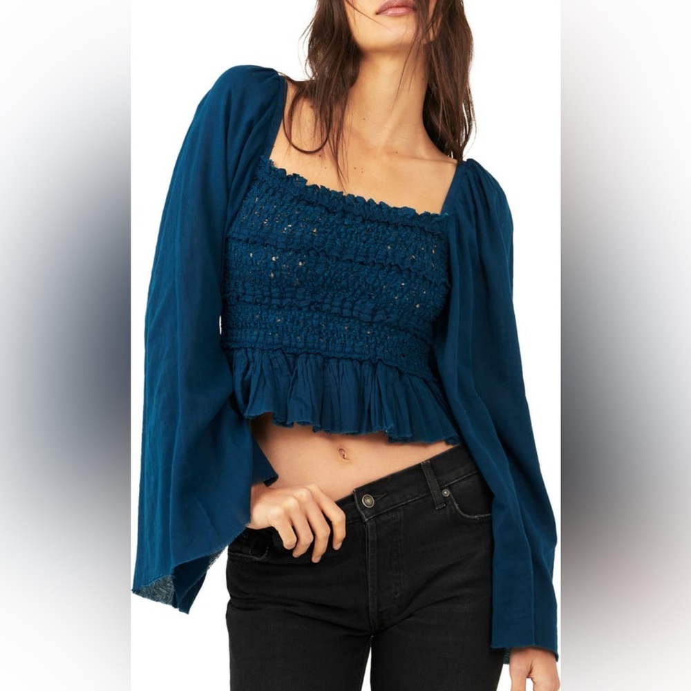 Free people pretty blue blouse. New with tags!